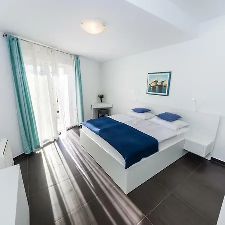 Zara Apartment *